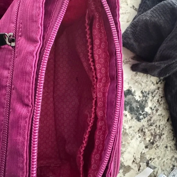 Lug Samba Raspberry Shoulder Bag RFID - Picture 3 of 7